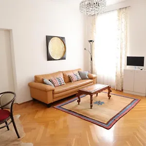 apartment-villa-penzing.vienna-besthotels.com/